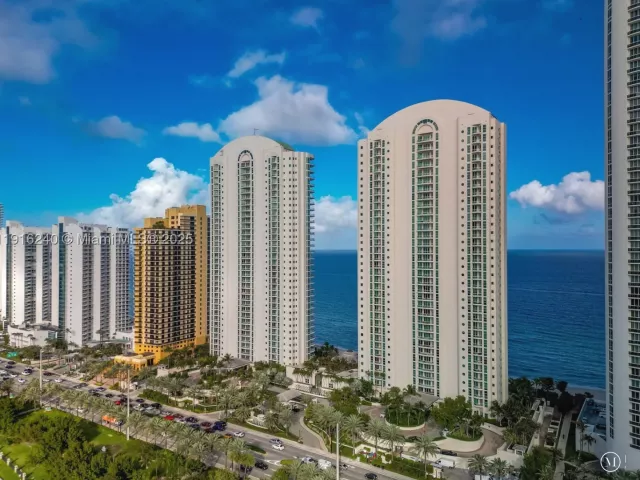 2-bedroom condo for sale in Sunny Isles Beach - 16047 Collins Ave 1202 - MondialRealty