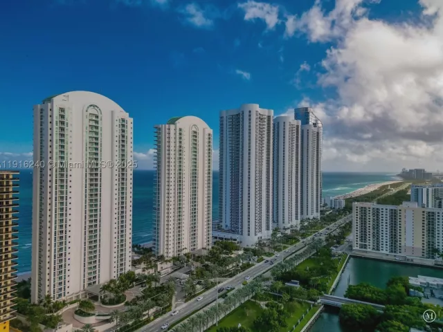 2-bedroom condo for sale in Sunny Isles Beach - 16047 Collins Ave 1202 - MondialRealty