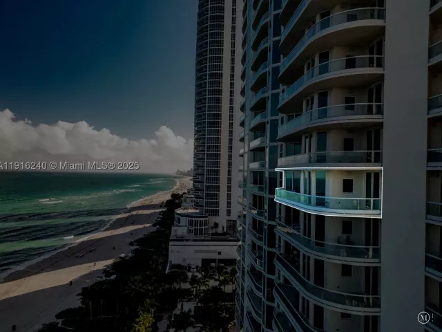 2-bedroom condo for sale in Sunny Isles Beach - 16047 Collins Ave 1202 - MondialRealty
