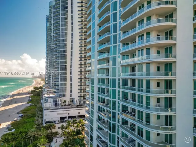 2-bedroom condo for sale in Sunny Isles Beach - 16047 Collins Ave 1202 - MondialRealty