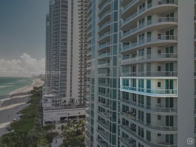 2-bedroom condo for sale in Sunny Isles Beach - 16047 Collins Ave 1202 - MondialRealty