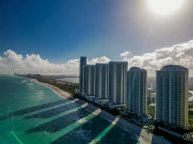 2-bedroom condo for sale in Sunny Isles Beach - 16047 Collins Ave 1202 - MondialRealty