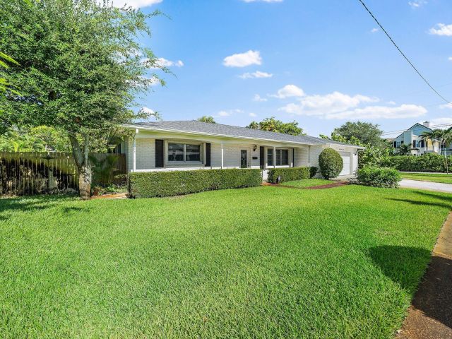 Home for rent at 201 Worth Court N - photo 6808649