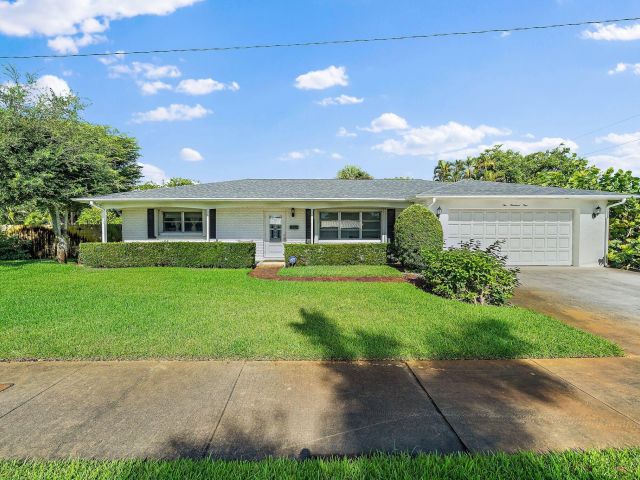 Home for rent at 201 Worth Court N - photo 6808651