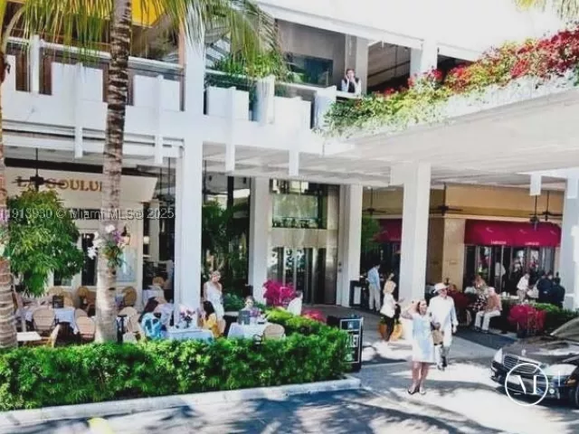 2-bedroom condo for sale in Sunny Isles Beach - 17100 N Bay Rd 1107 - MondialRealty