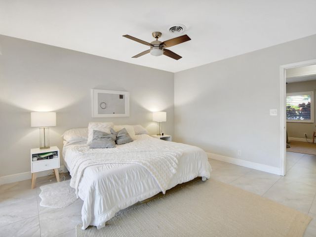 Home for rent at 1300 SW 13th Street - photo 6809343