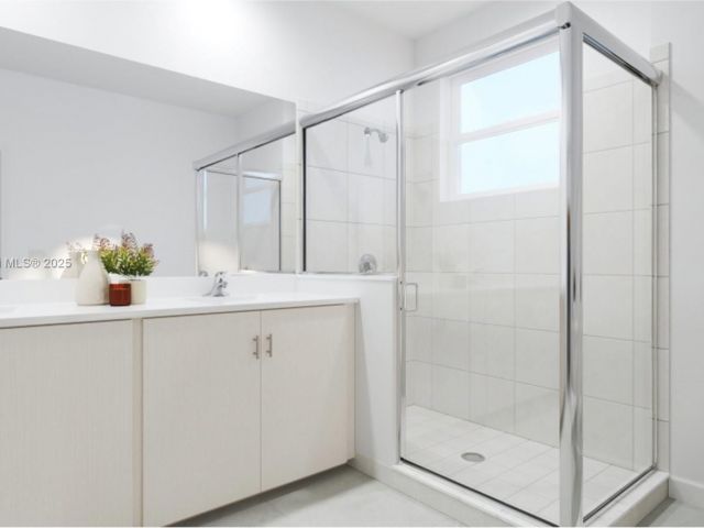 3-bedroom home for sale in Homestead - 2705 SE 25 AVE - MondialRealty