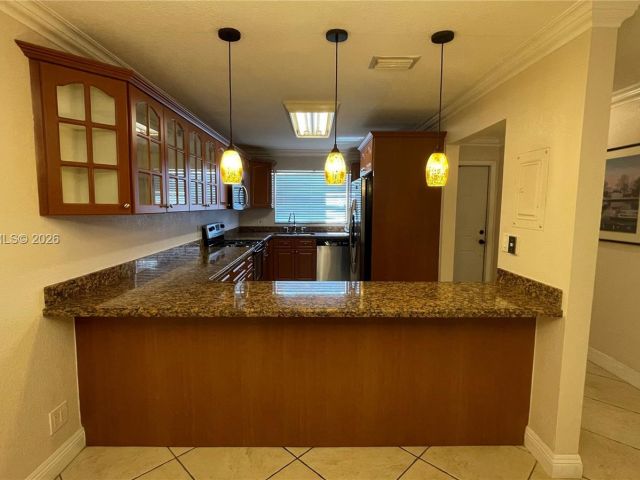 Home for rent at 9113 Limetree Ln 170 - photo 7453798