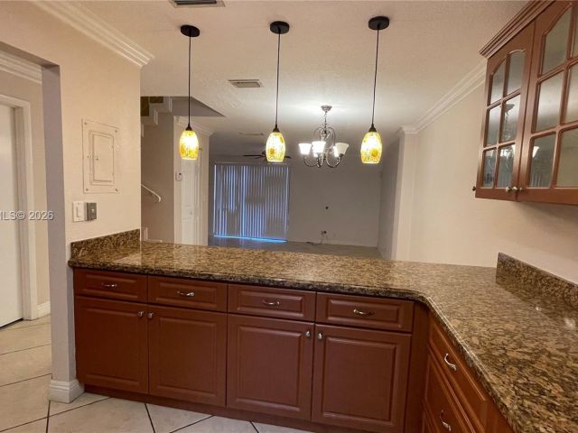 Home for rent at 9113 Limetree Ln 170 - photo 7453800