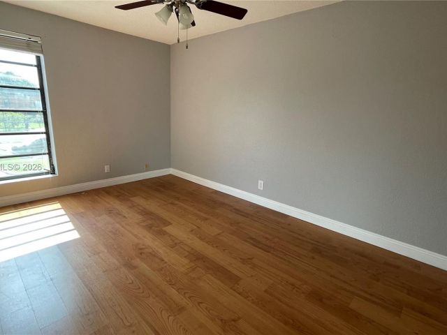 Home for rent at 9113 Limetree Ln 170 - photo 7453813