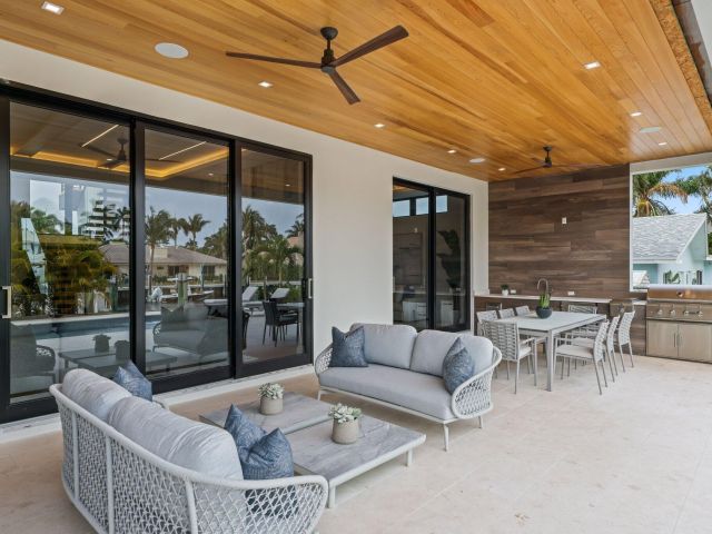 Home for sale at 1041 Lewis Cove - photo 6822402