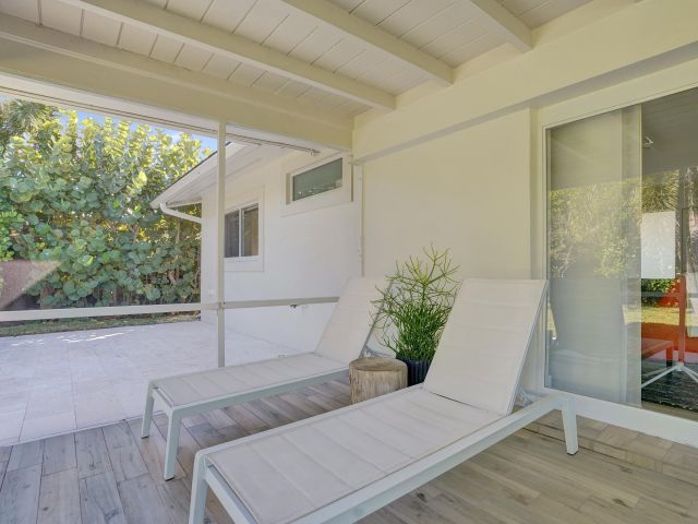 Home for rent at 1299 SW 9th Street - photo 6830372