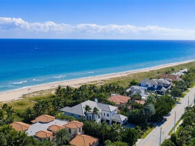 Home for sale at 733 N Ocean Boulevard - photo 6827465