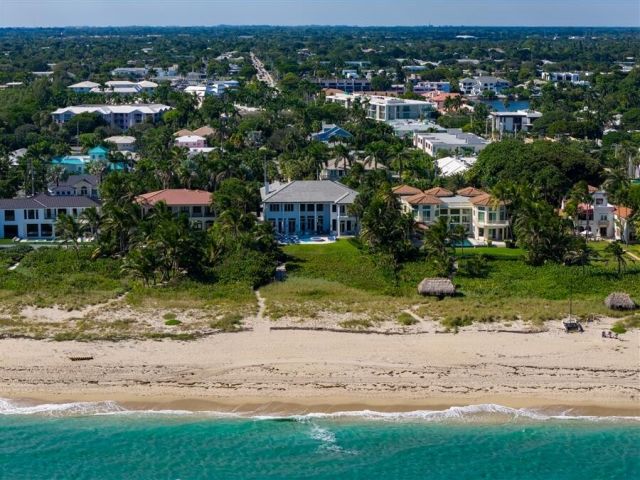 Home for sale at 733 N Ocean Boulevard - photo 6827466