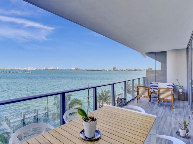 Apartment for rent  Unit #403 - photo 6805212