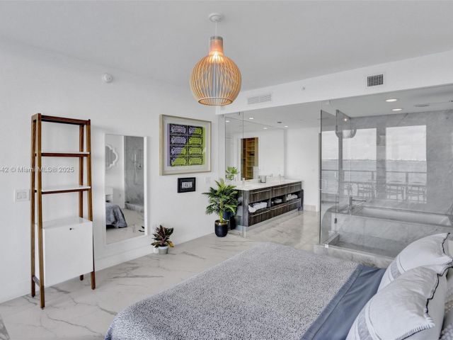 Apartment for rent  Unit #403 - photo 6805214