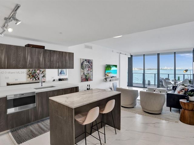 Apartment for rent  Unit #403 - photo 6805218