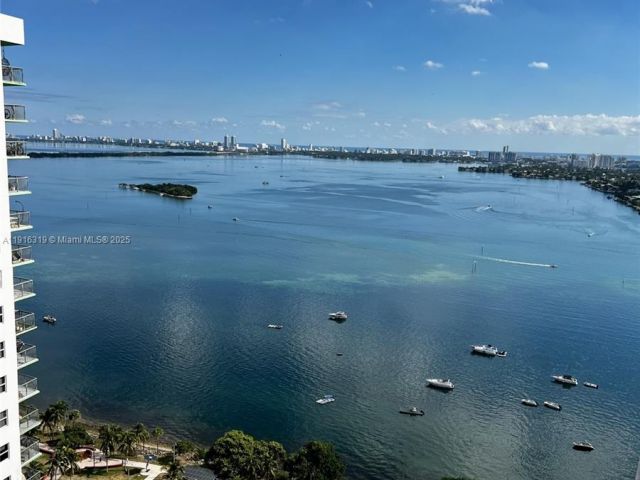 1-bedroom condo for sale in Miami - 1750 N Bayshore Dr 3505 - MondialRealty