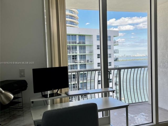 1-bedroom condo for sale in Miami - 1750 N Bayshore Dr 3505 - MondialRealty