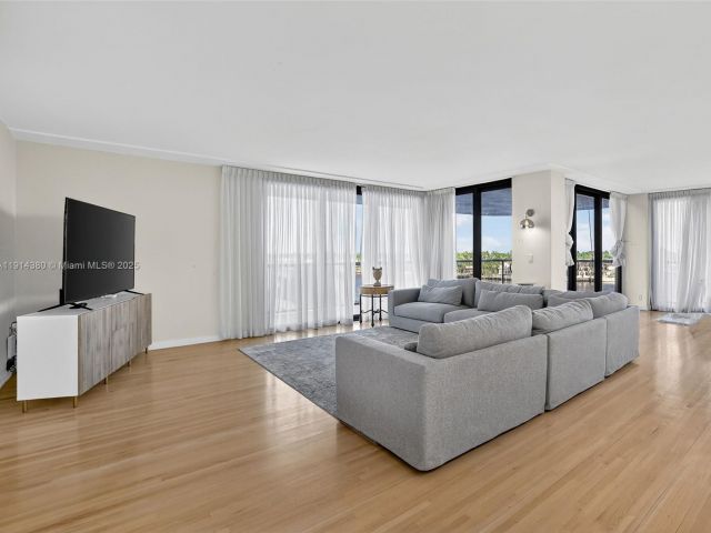 Apartment for sale  Unit #5J - photo 6816887