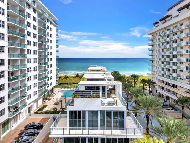 4-bedroom home for rent in Surfside - 9501 Collins Ave 1 - MondialRealty