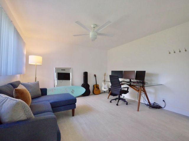 Home for rent at 871 NE 27th Avenue - photo 6807901