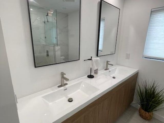 Home for rent at 871 NE 27th Avenue - photo 6807909