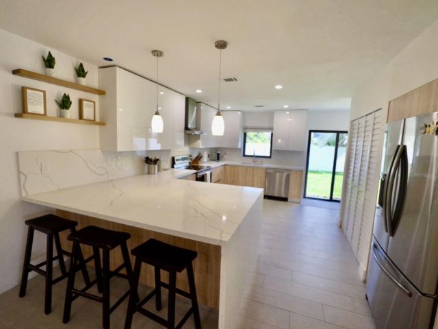 Home for rent at 871 NE 27th Avenue - photo 6807918