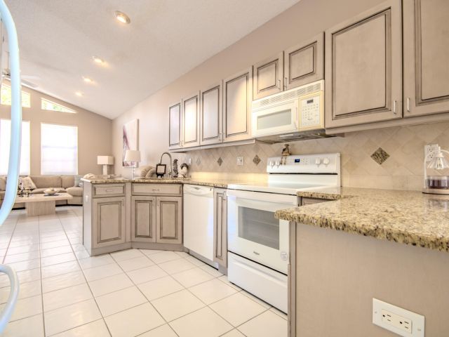 Home for sale at 1019 Lytham Court - photo 6833056