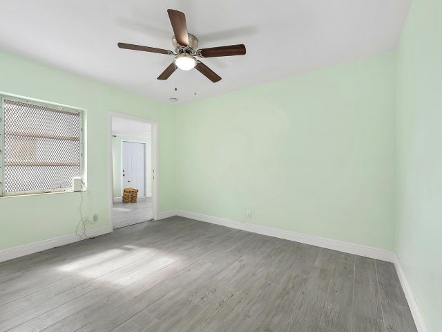 Home for rent at 135 E 28th Street - photo 6808080