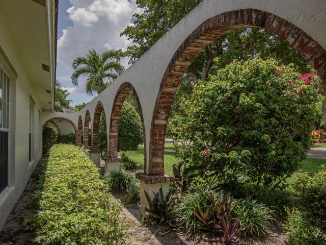 Home for sale at 6749 S Grande Drive - photo 6809408