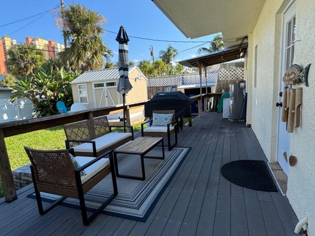 Home for rent at 256 E 24th Street - photo 6808056