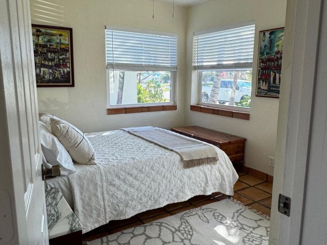 Home for rent at 256 E 24th Street - photo 6808071