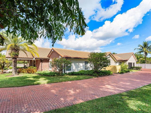 Home for sale at 6641 Giralda Circle - photo 6846546