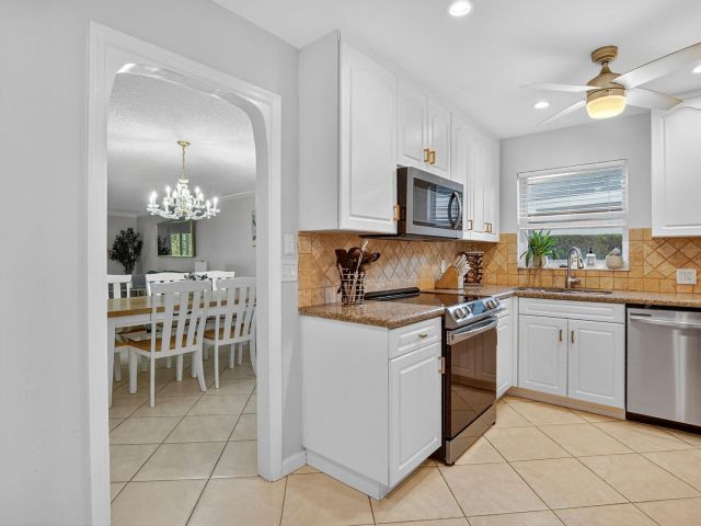 Home for sale at 501 SW 1st Street - photo 6814332