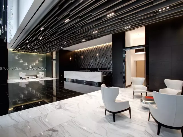1-bedroom condo for sale in Miami - 851 NE 1ST Ave 1810 - MondialRealty