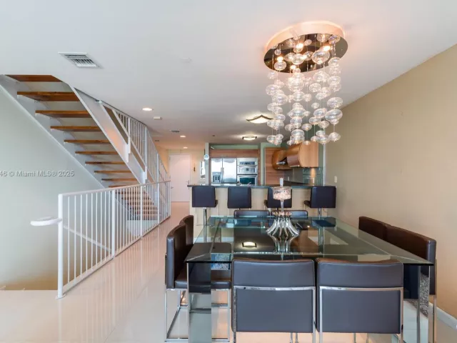 3-bedroom condo for sale in Aventura - 2950 NE 188th ST 504 - MondialRealty