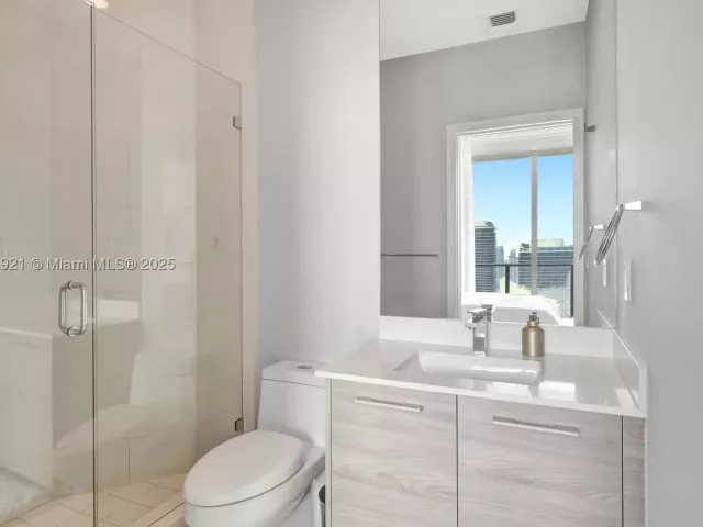 3-bedroom condo for sale in Miami - 1300 S Miami Ave PH5001 - MondialRealty