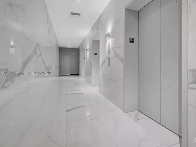 3-bedroom condo for sale in Miami - 1300 S Miami Ave PH5001 - MondialRealty