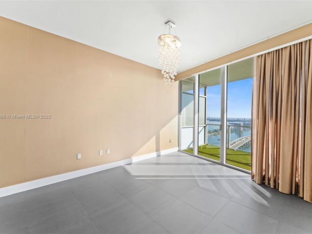 Apartment for sale  Unit #4502 - photo 6804511