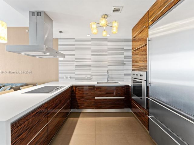 Apartment for sale  Unit #4502 - photo 6804518