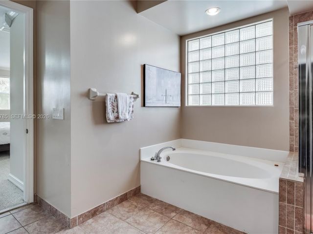 Home for rent at 3206 NE 212th St - photo 6823793