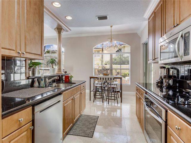 Home for rent at 3206 NE 212th St - photo 6823795