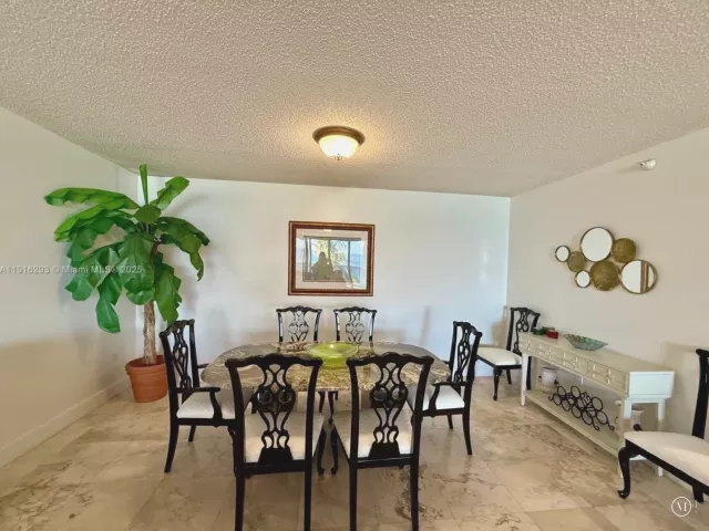 2-bedroom condo for rent in Sunny Isles Beach - 16711 Collins Ave 410 - MondialRealty