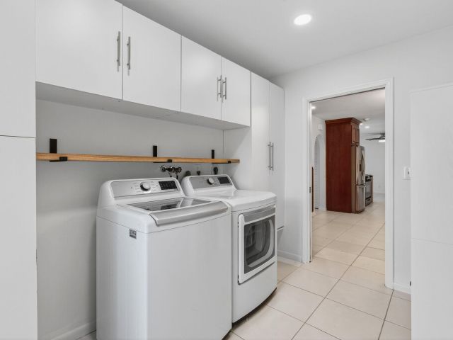 Home for rent at 699 NW 16th Avenue - photo 6808949