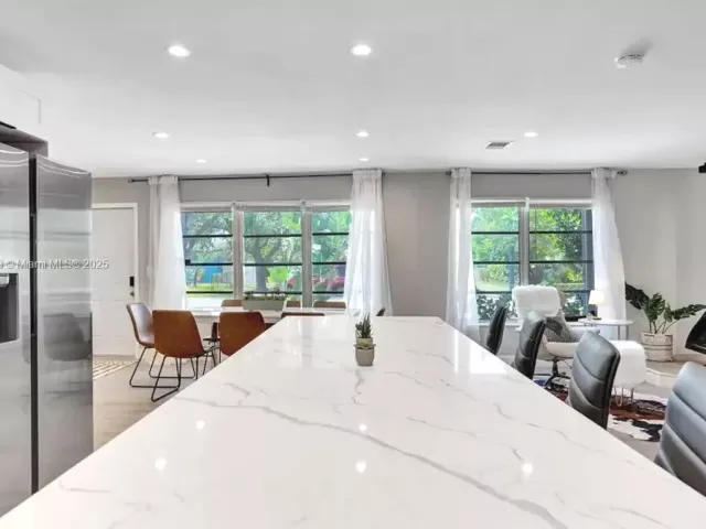 3-bedroom home for rent in Pompano Beach - 1573 NE 30th Ct - MondialRealty