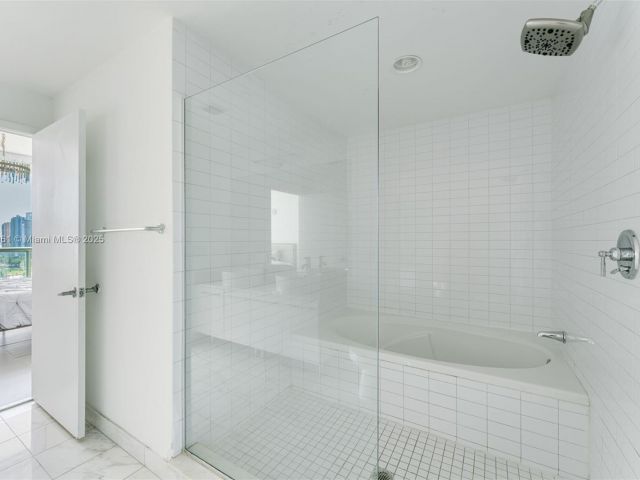 Apartment for sale  Unit #1704 - photo 6807774