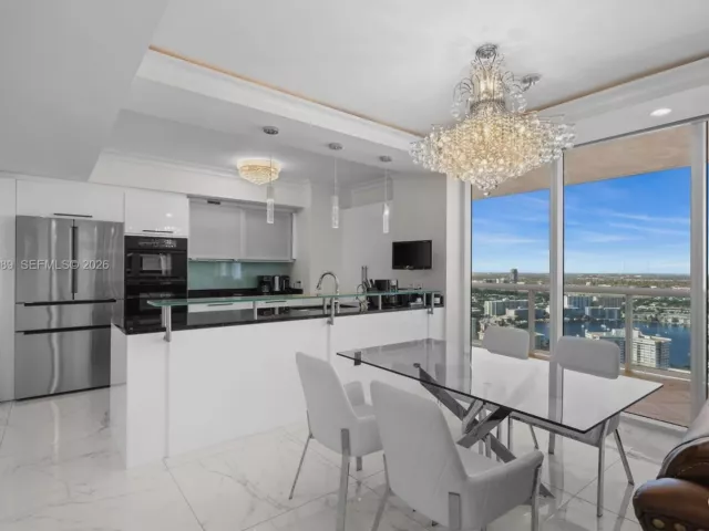 2-bedroom condo for sale in Hallandale Beach - 1830 S Ocean Dr 3708 - MondialRealty