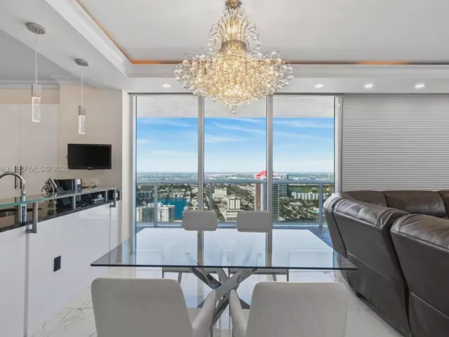 2-bedroom condo for sale in Hallandale Beach - 1830 S Ocean Dr 3708 - MondialRealty