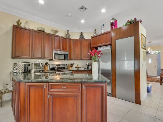 Home for sale at 8241 Heritage Club Drive - photo 6808334